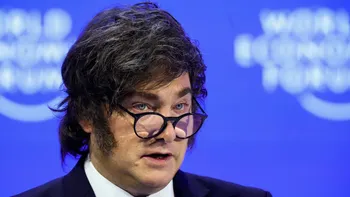 Javier Milei se metió en la polémica por los despidos en FATE