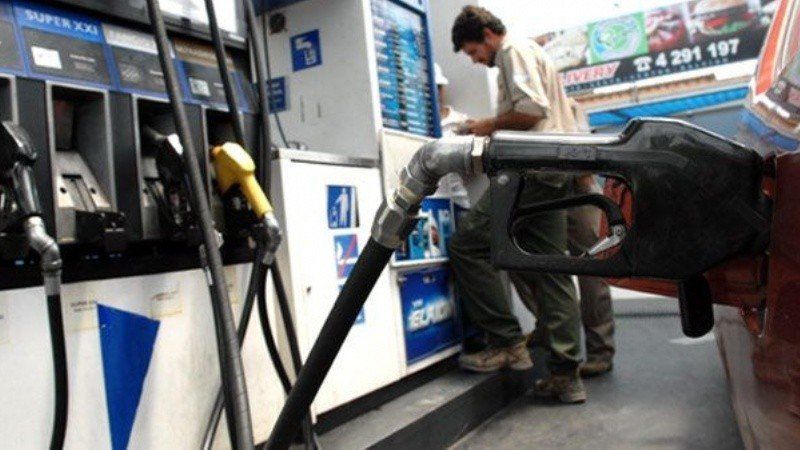 YPF aumentó hasta un 1,74% el precio de sus combustibles