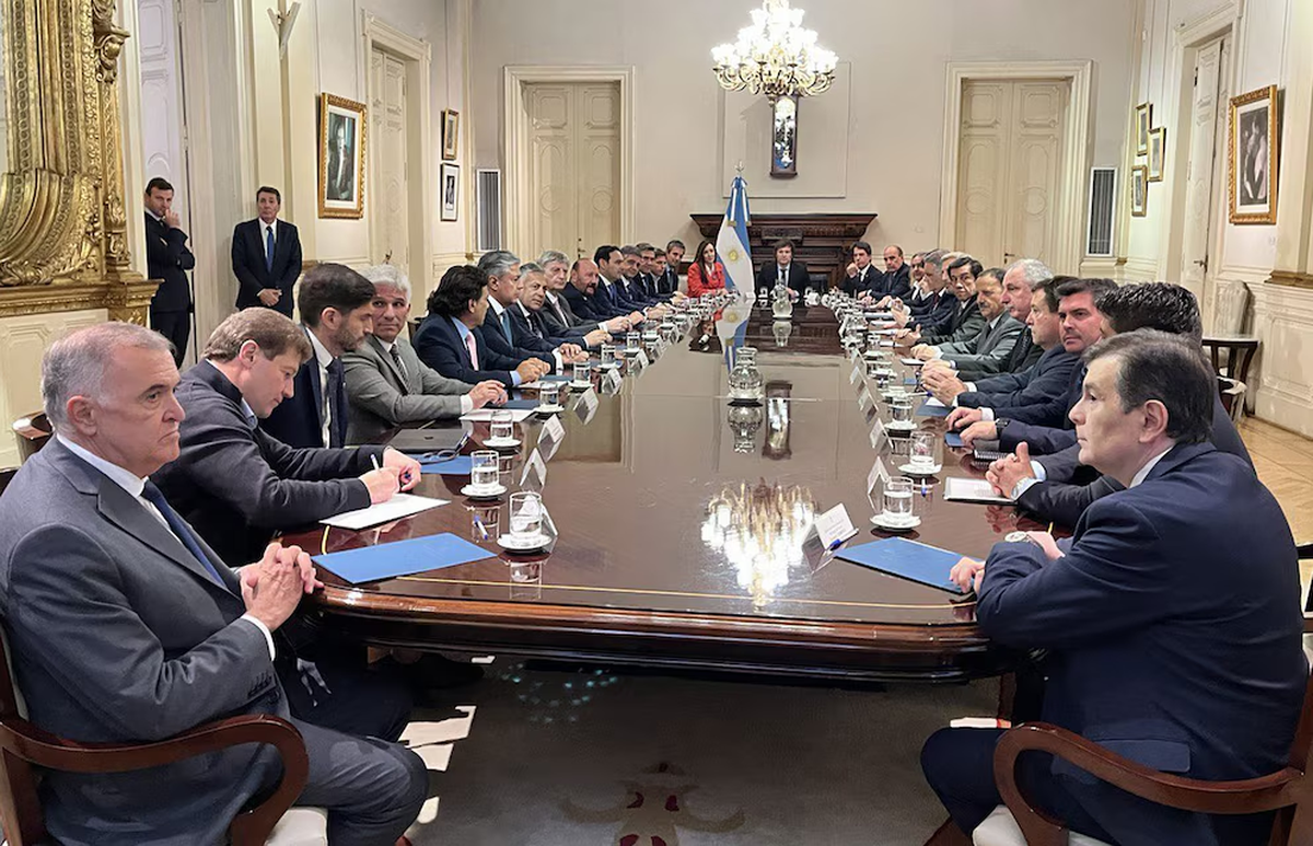 Javier Milei apuntó contra los mandatarios provinciales: “Quieren destruir al gobierno nacional”. Foto: Infobae  