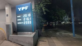 En Tucumán, el litro de nafta súper de YPF superó los $2000