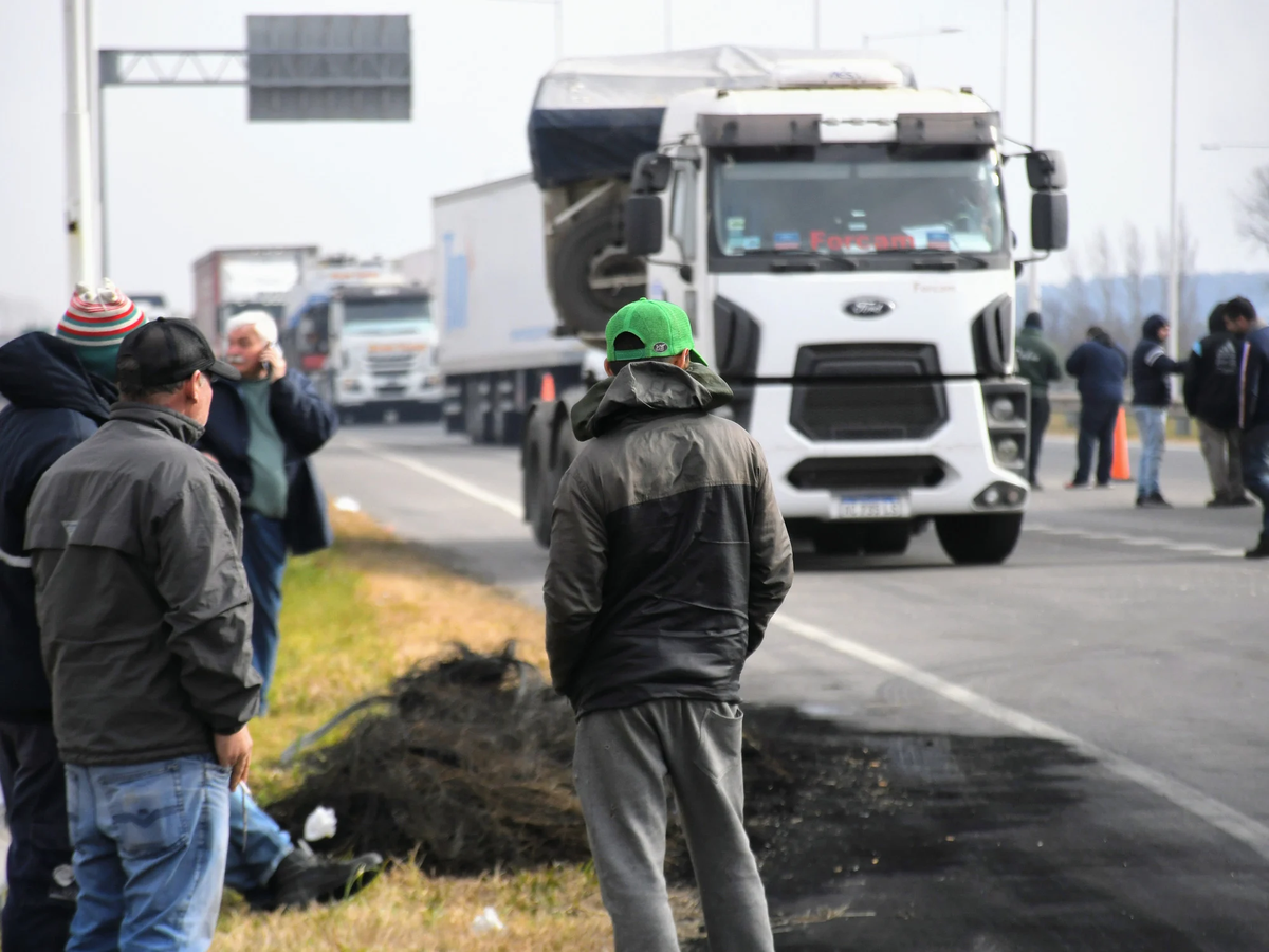 Falta de gasoil: transportistas protestarán en el Obelisco