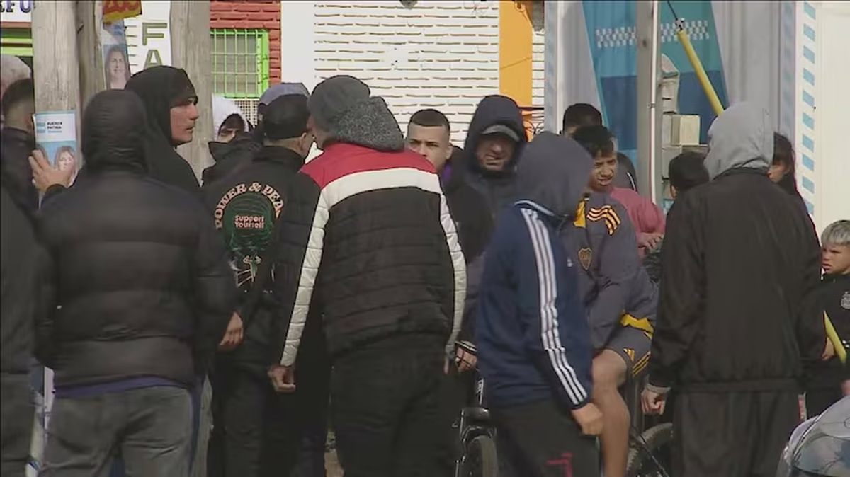 Personas encapuchadas se presentaron en el acto de Javier Milei