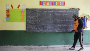 Garantizan la continuidad pedagógica en las escuelas anegadas