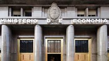 La baja en la recaudación viene afectando más a la Nación que a las provincias