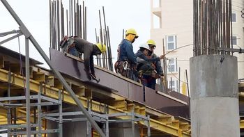 UOCRA denuncia pérdida de 91.000 empleos desde la asunción de Milei