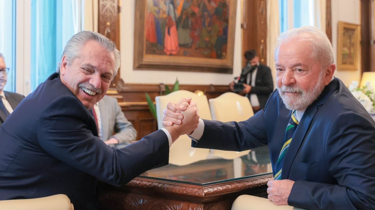 Alberto felicitó a Lula por su triunfo en primera vuelta