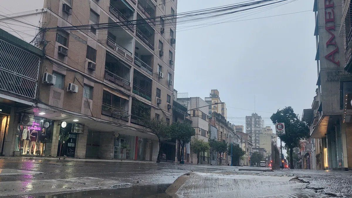Un frente frío llegaría a Tucumán con vientos y tormentas