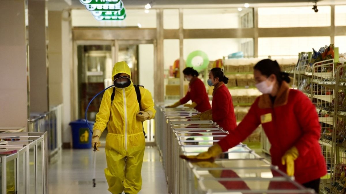 Corea del Norte reportó casi 300 mil casos de coronavirus