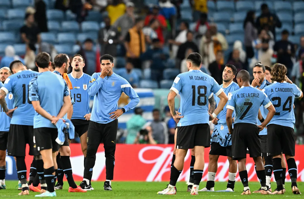Uruguay ganó, no le alcanzó, y se despidió del Mundial