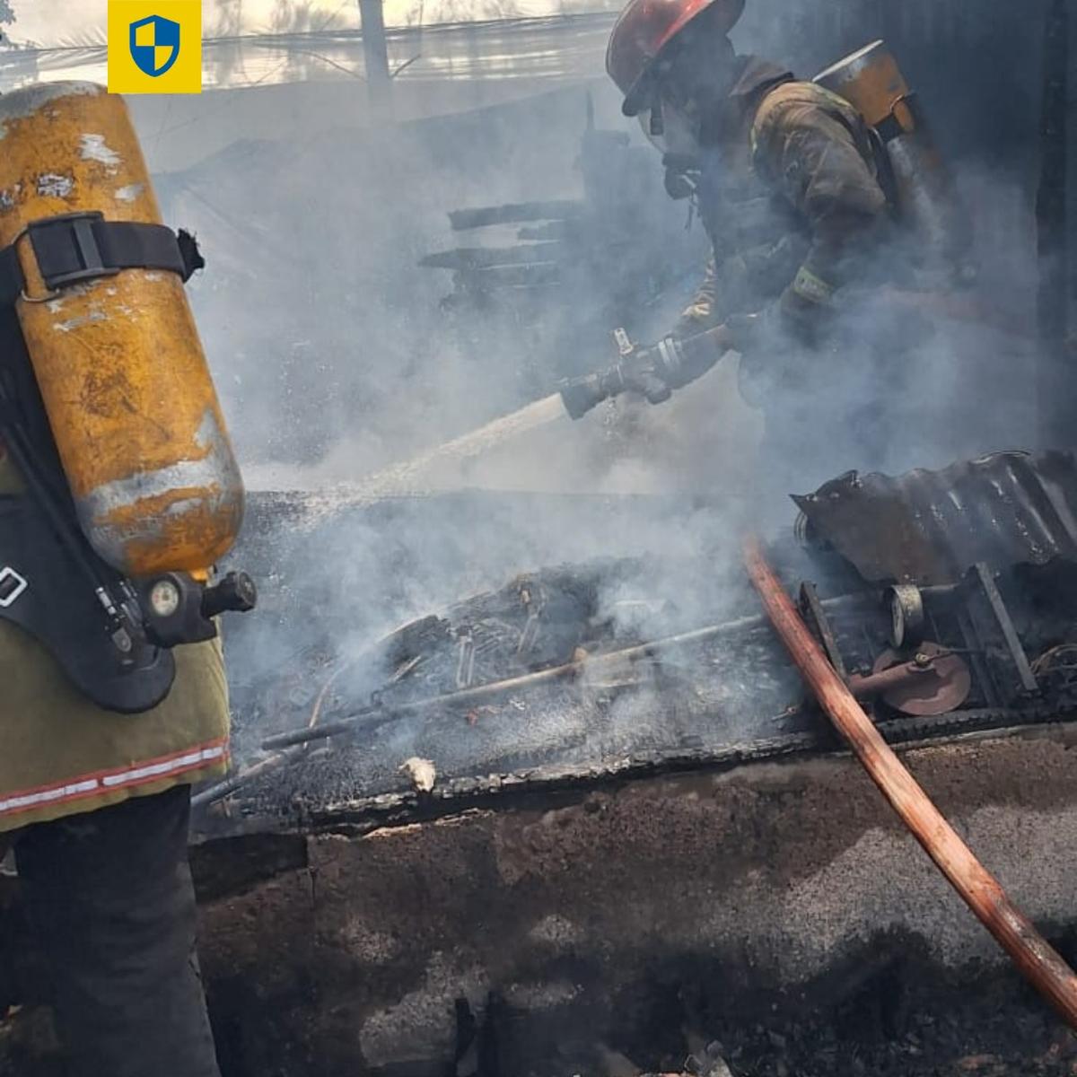 Bomberos logró apagar un incendio en un vivero.