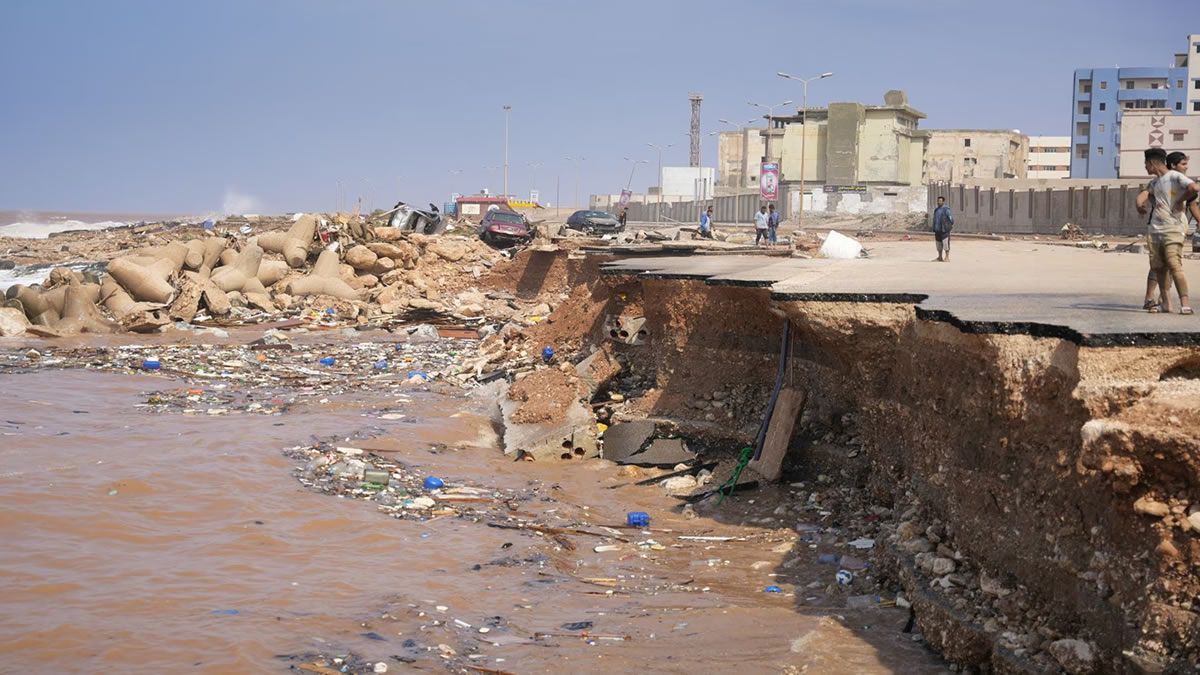 Inundaciones en Libia: Hay al menos 2.000 muertos y miles de desaparecidos
