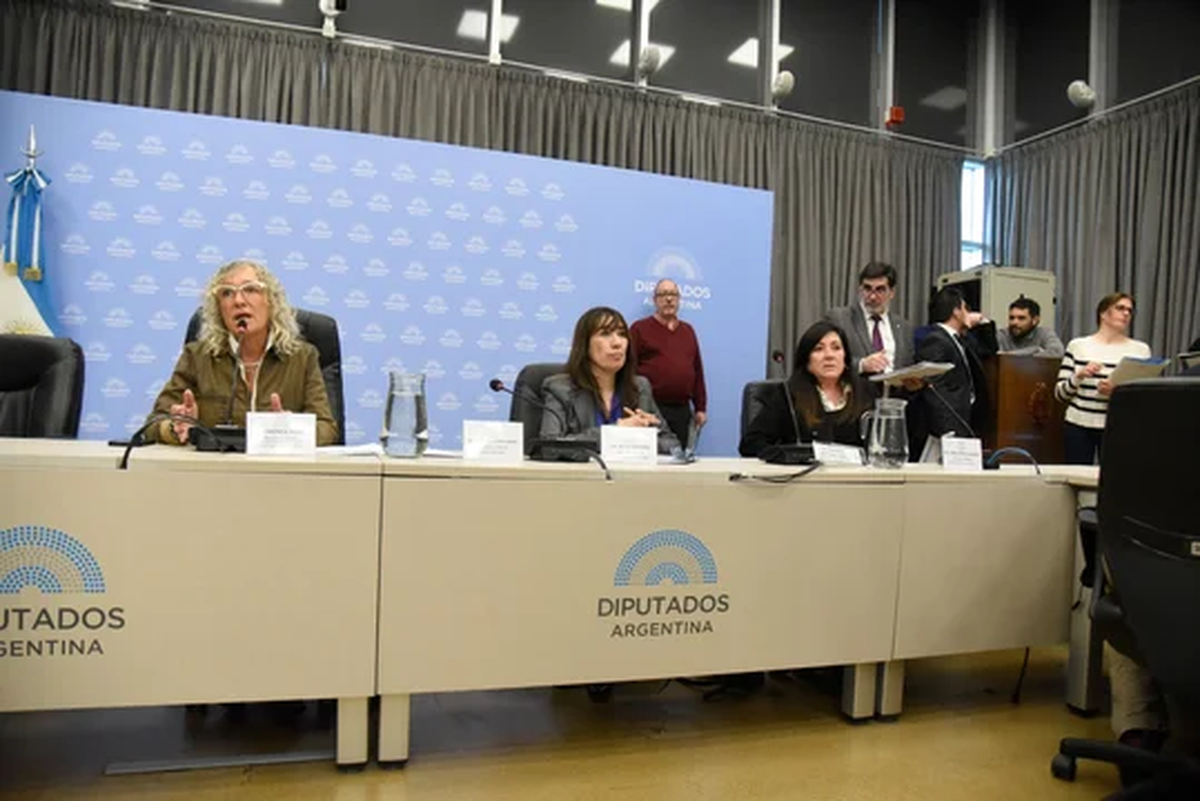 Buscan crear una línea telefónica de atención inmediata por ludopatía