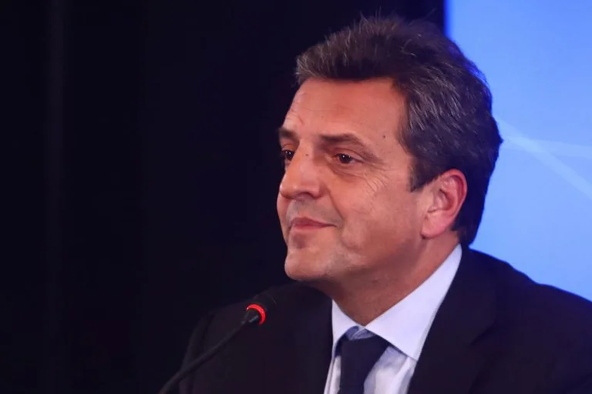 Sergio Massa planea crear un nuevo dólar para los turistas extranjeros.