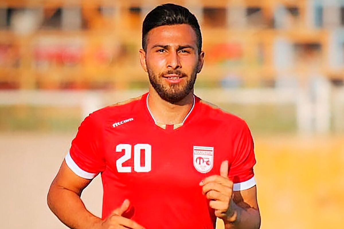 El futbolista Amir Nasr Azadani fue condenado a 26 años de cárcel
