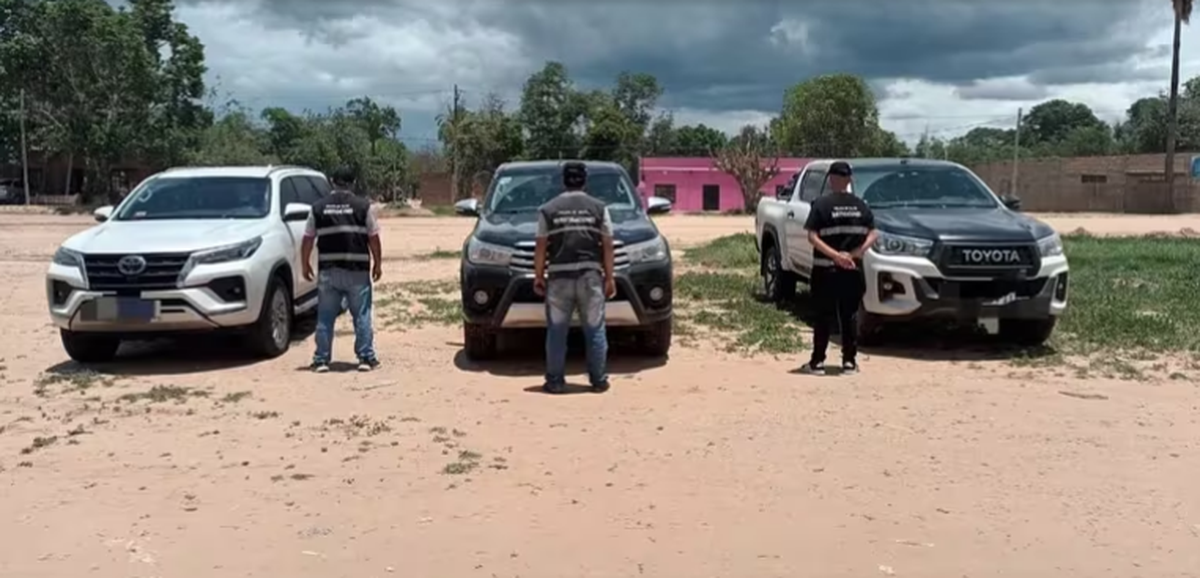 Encuentran tres camionetas que habían sido robadas en Buenos Aires