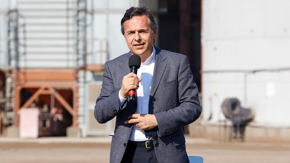 Diego Giuliano, Secretario de Transporte  afirmó que Aerolíneas Argentinas "ya está transportando el 91% de lo que hacía antes de la pandemia"