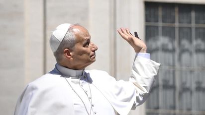 hi5sv5qwwaesxjh.jpg