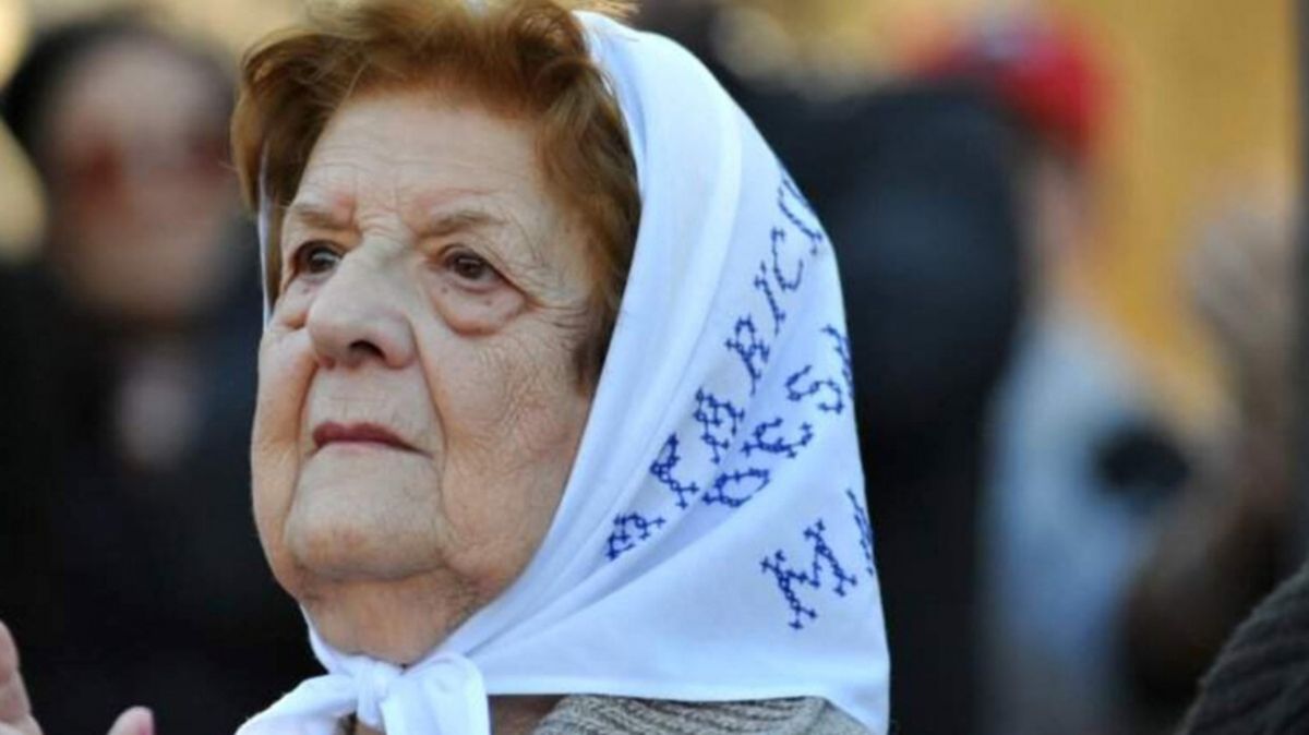 Falleció Rosa de Camarotti, integrante de Madres de Plaza de Mayo