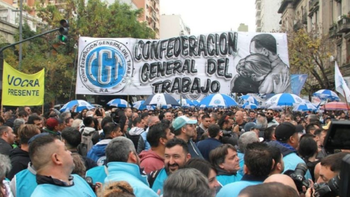 Adorni apuntó contra la CGT: 