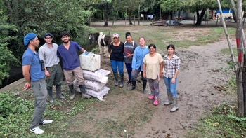 Continúan asistiendo a los productores en La Madrid tras las inundaciones