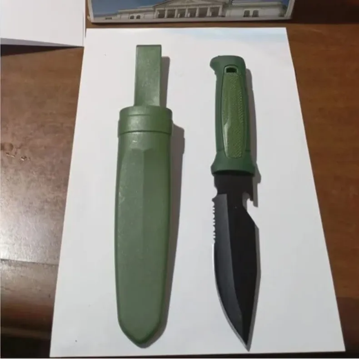 El cuchillo que tenía la mujer detenida en el acto de Milei en Tres de Febrero. Foto: C5N