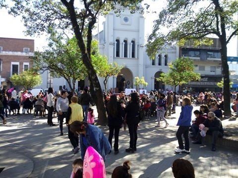 Cientos de vecinos esperan la llegada de la Virgen del Valle a Concepción