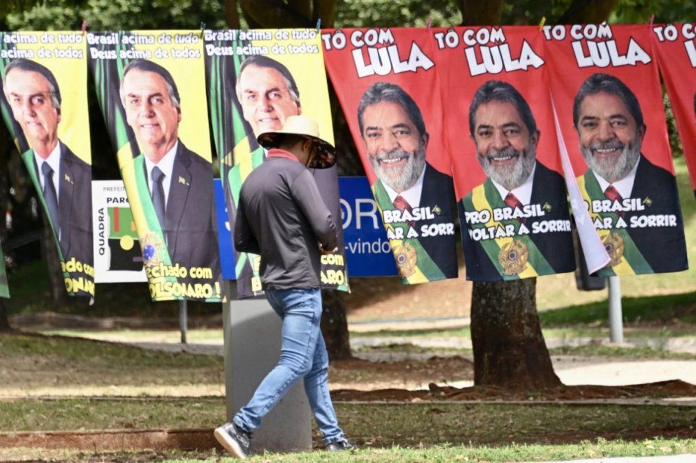 Brasil: Lula se impuso sobre Bolsonaro pero habrá ballotage