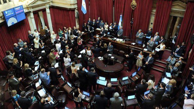 Holdouts: el oficialismo espera aprobar la ley tras una larga sesión en el Senado
