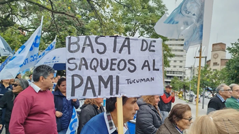 Jubilados autoconvocados volvieron a marchar en Tucumán