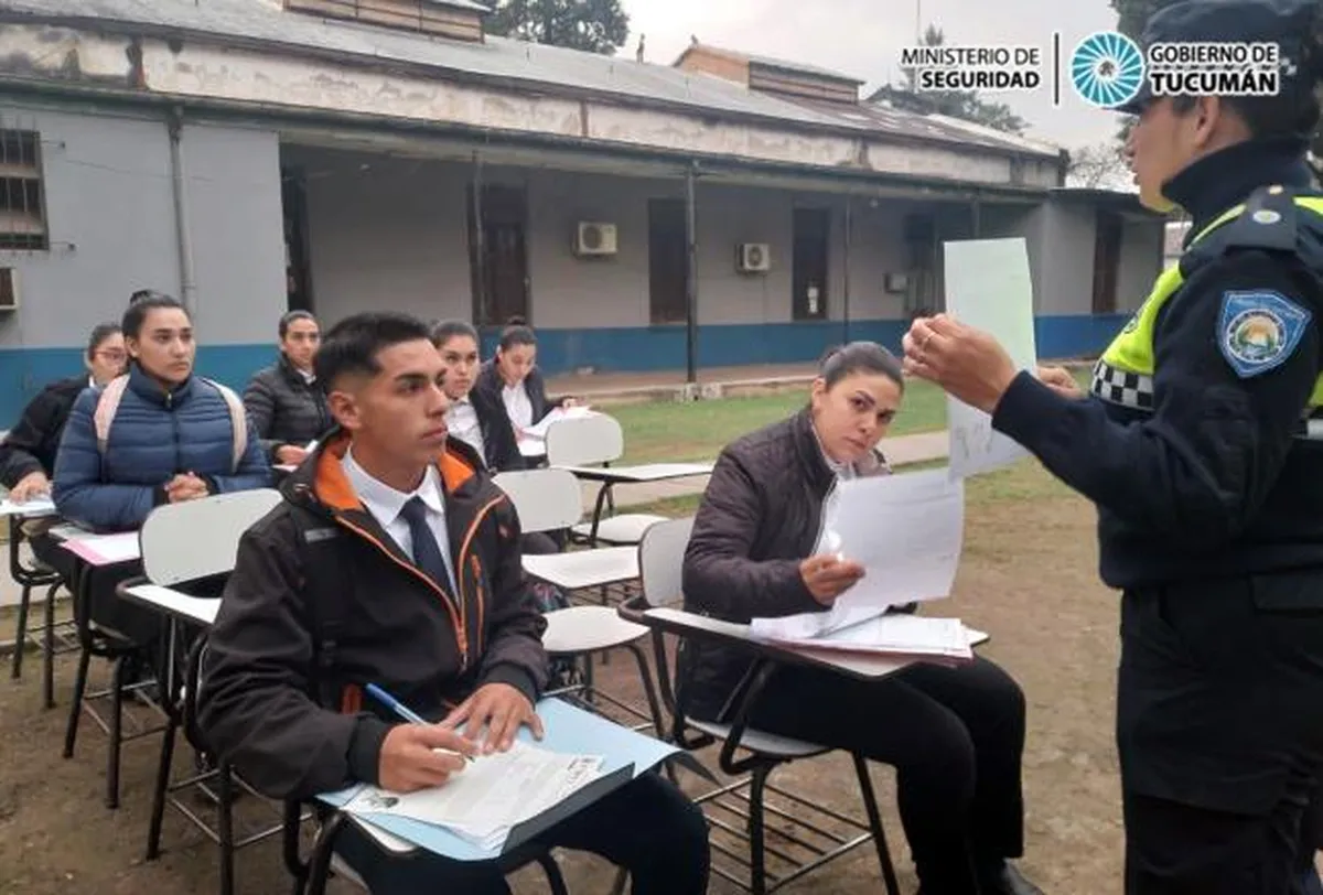 Ingresos: contin&uacute;an las instancias evaluativas para los aspirantes.