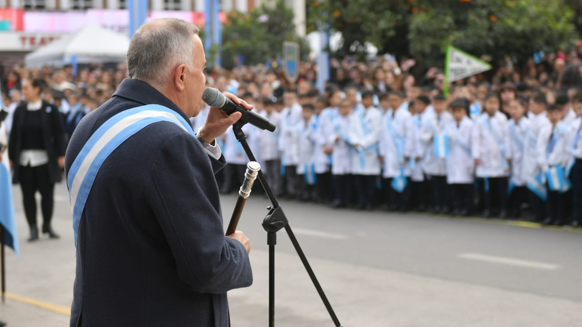 Promesa de Lealtad a la Bandera: más de 2.000 alumnos participarán del acto oficial