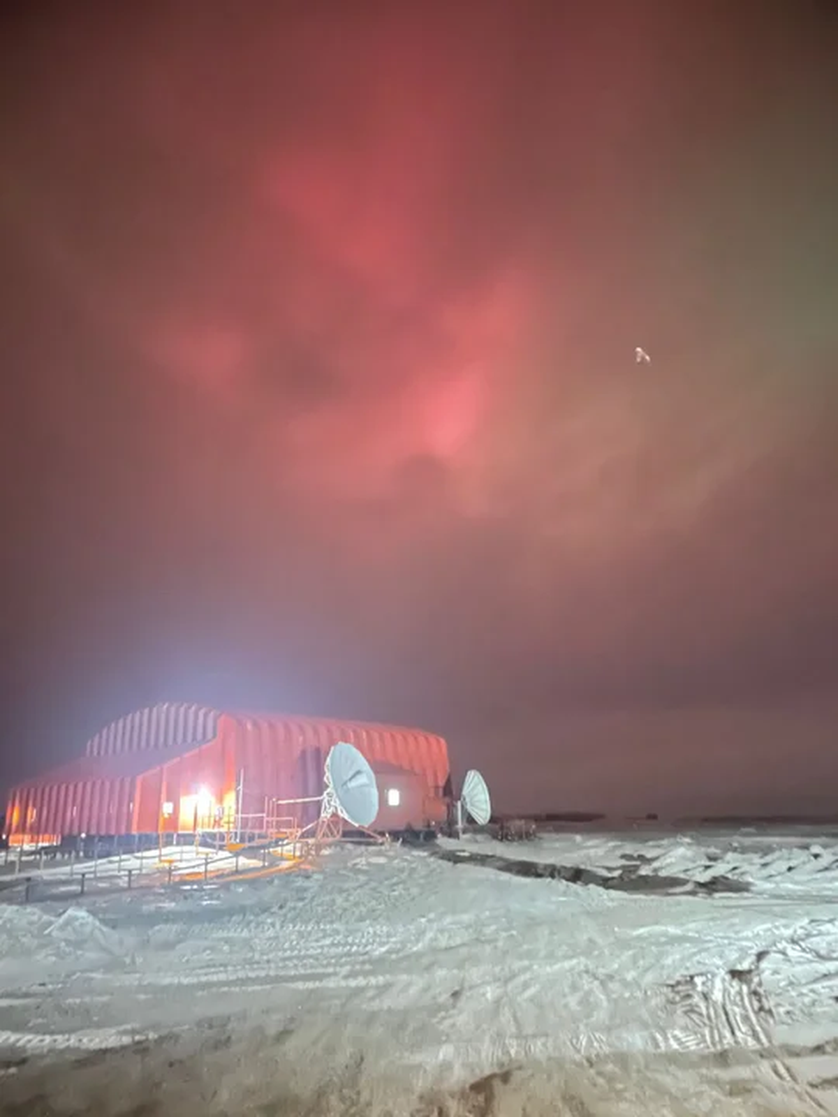 El aurora boreal que se registró en la Base Marambio. (Foto: Noticias Argentinas)