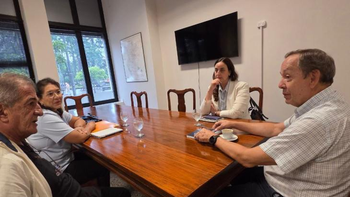 Obras Públicas coordina trabajos en escuelas de la provincia