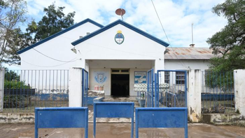 En Tucumán, 107 escuelas permanecen sin clases por problemas de acceso