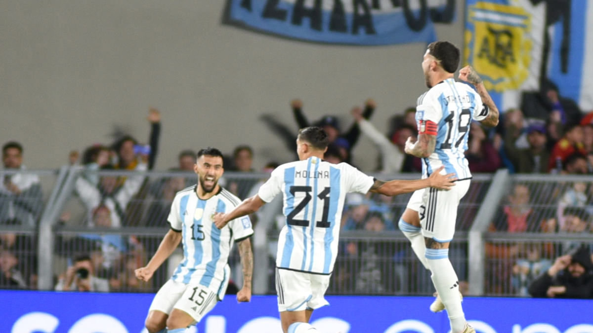 Argentina se enfrenta a Perú por las eliminatorias