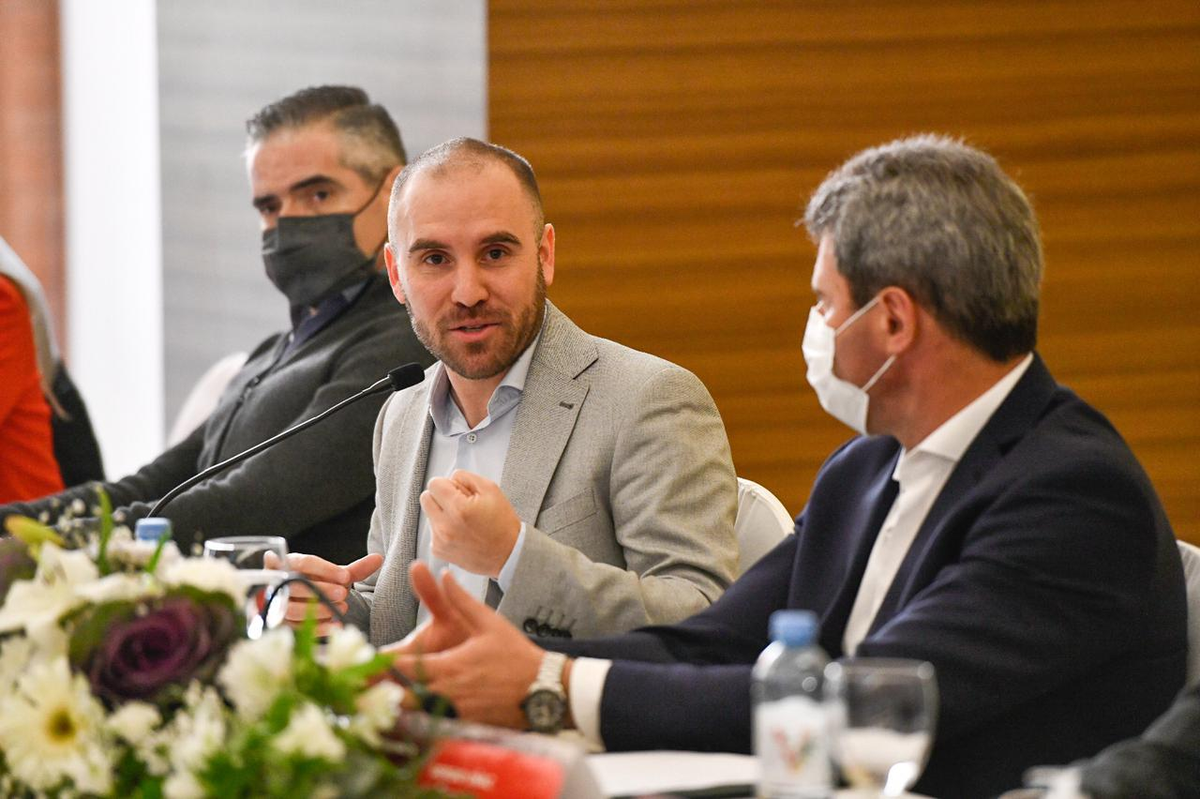 Mart&iacute;n Guzm&aacute;n expondr&aacute; p&uacute;blicamente las negociaciones del Gobierno con el FMI.