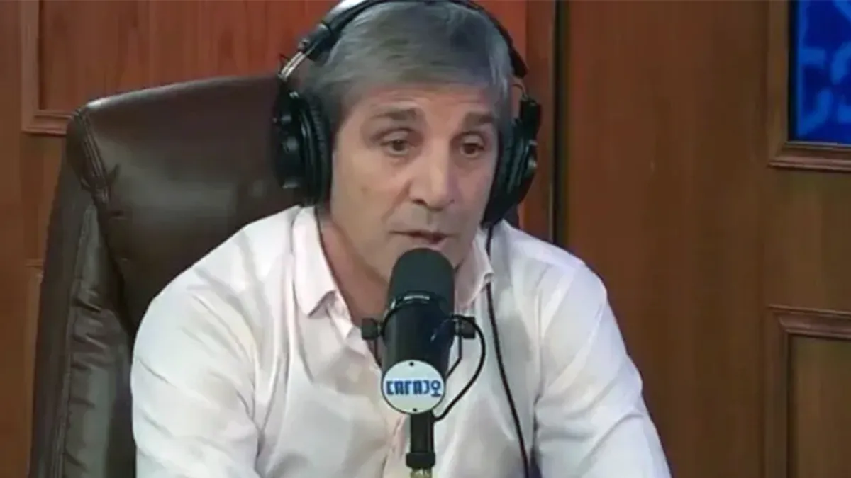 El duro mensaje de Caputo a los empresarios: “Tienen que cambiar el chip, este es un sistema opuesto”. Foto: Minuto Uno El duro mensaje de Caputo a los empresarios: “Tienen que cambiar el chip, este es un sistema opuesto”. Foto: Minuto Uno