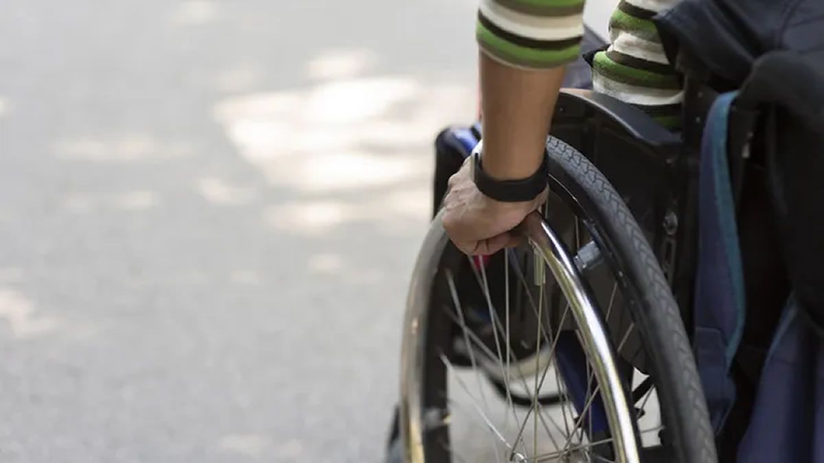 Desmienten recortes en áreas de discapacidad