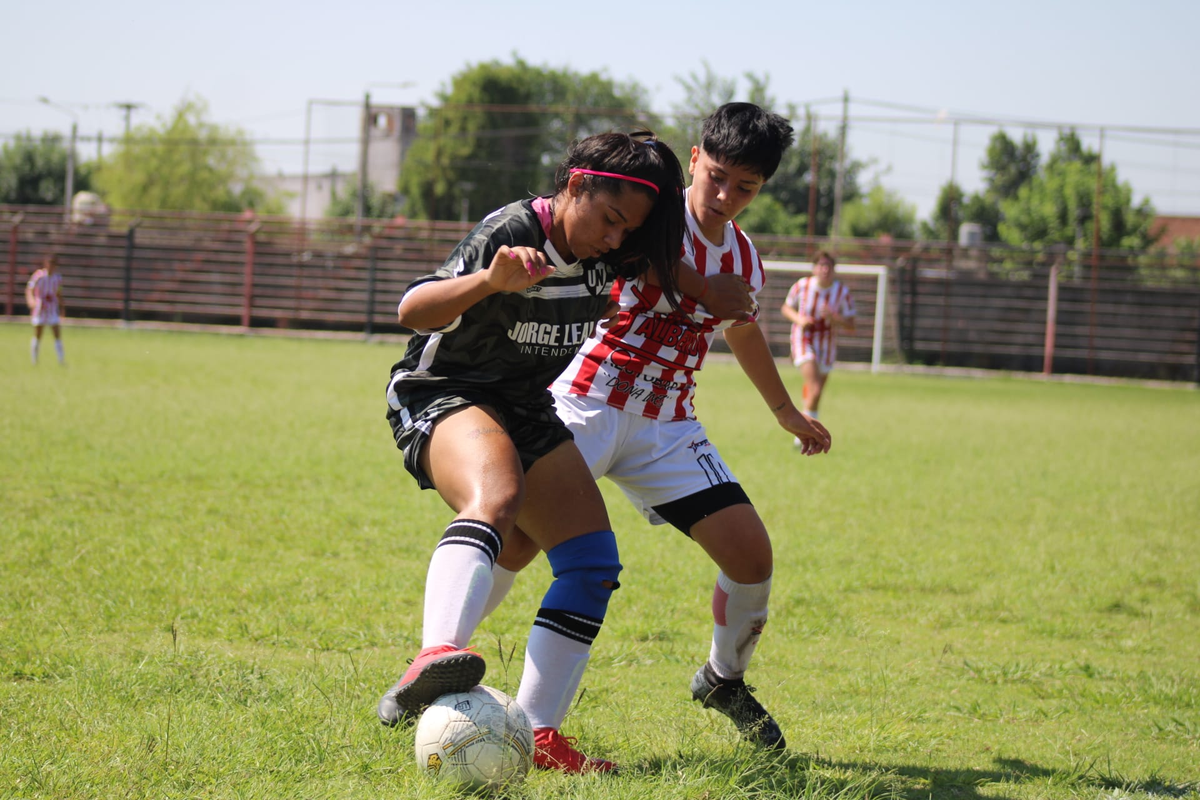 Las imágenes son gentileza de Fútbol Femenino Tucumán.