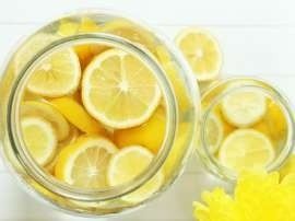 ¿Para qué sirve tomar agua de limón?