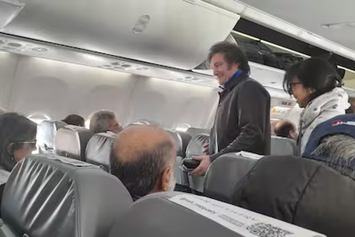 Por seguridad, Milei dejará de utilizar aviones comerciales
