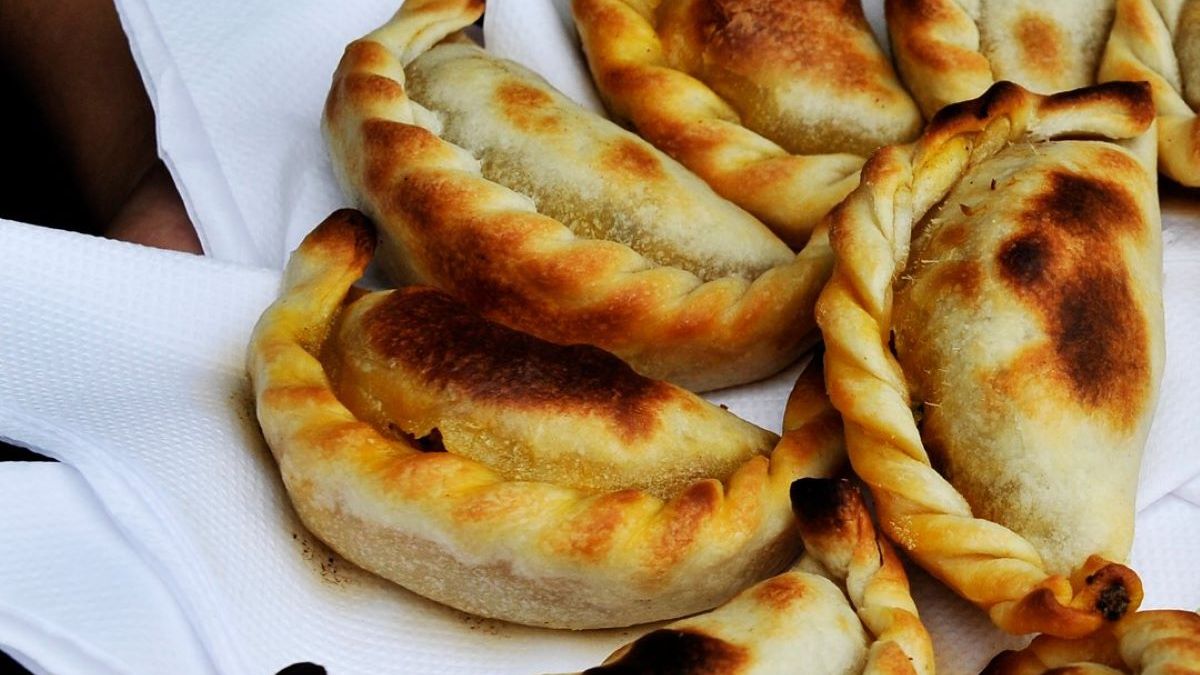 Best empanada tucumana near me
