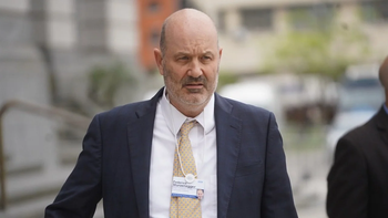 Denuncia a Sturzenegger: 