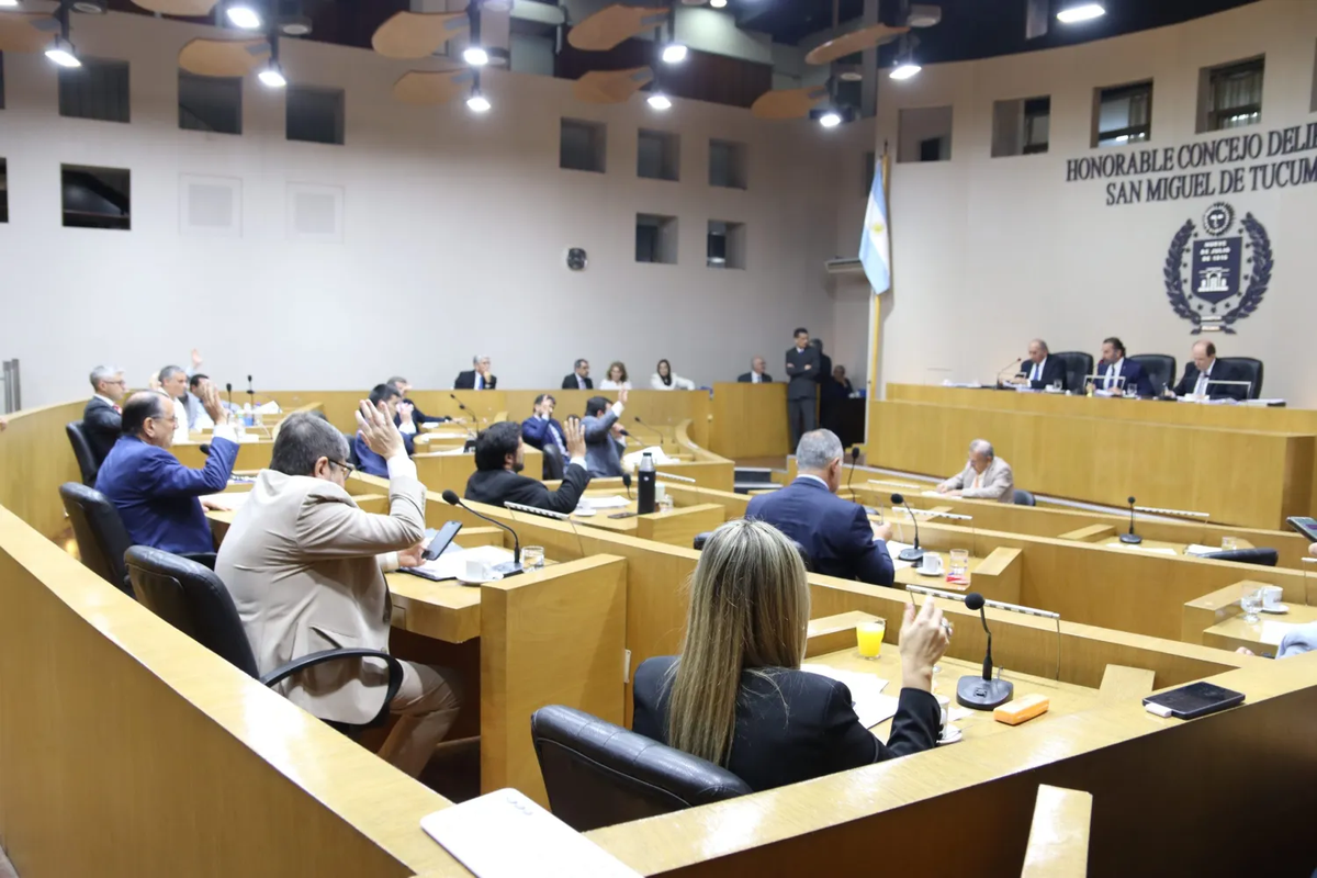 Por ordenanza, el transporte público incorporará tecnología y señalización para personas con discapacidad. Por ordenanza, el transporte público incorporará tecnología y señalización para personas con discapacidad.