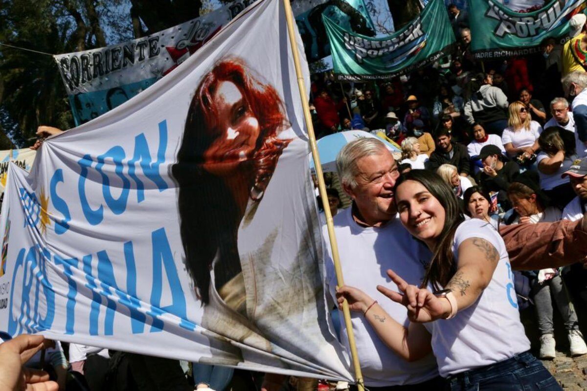Movilización del FDT en apoyo a Cristina Kirchner