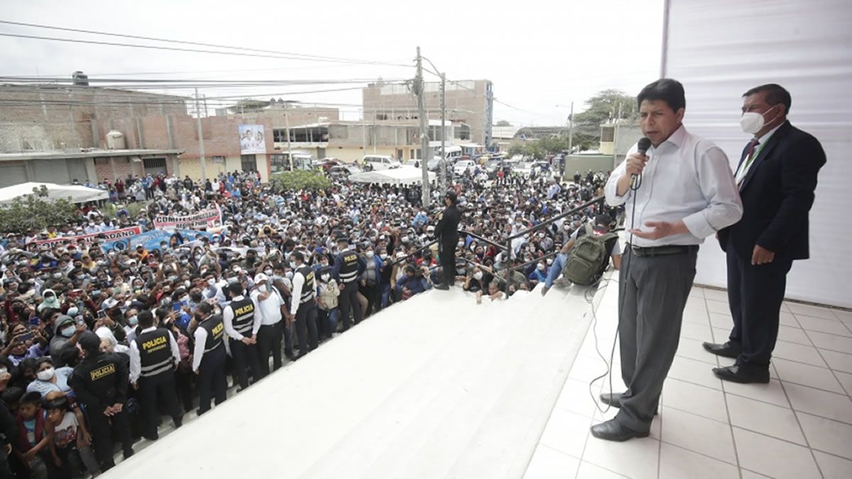 Perú: Gobernadores piden adelantar las elecciones