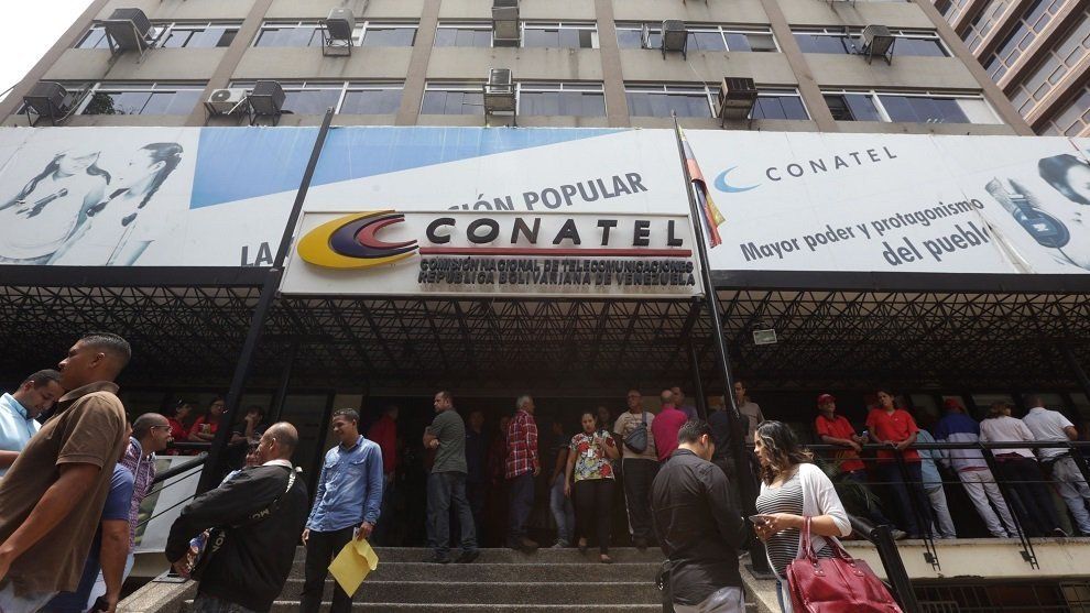 La Comisión de Telecomunicaciones a cargo de Maduro cerró otra radio