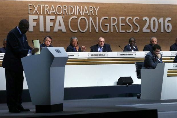 La FIFA se reforma y promete abrirse a las mujeres y los derechos humanos