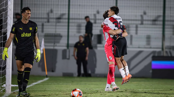Amistoso en Uruguay: River se impuso ante Peñarol en los penales