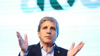 El Gobierno volvió a registrar superávit fiscal en abril